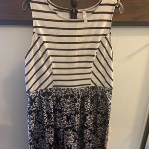 Comfortable casual yet fancy dress